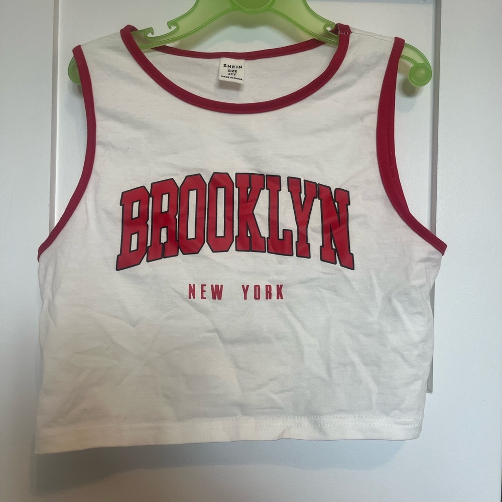 Hi, selling this stylish crop top in size 11Y. ~Brooklyn~